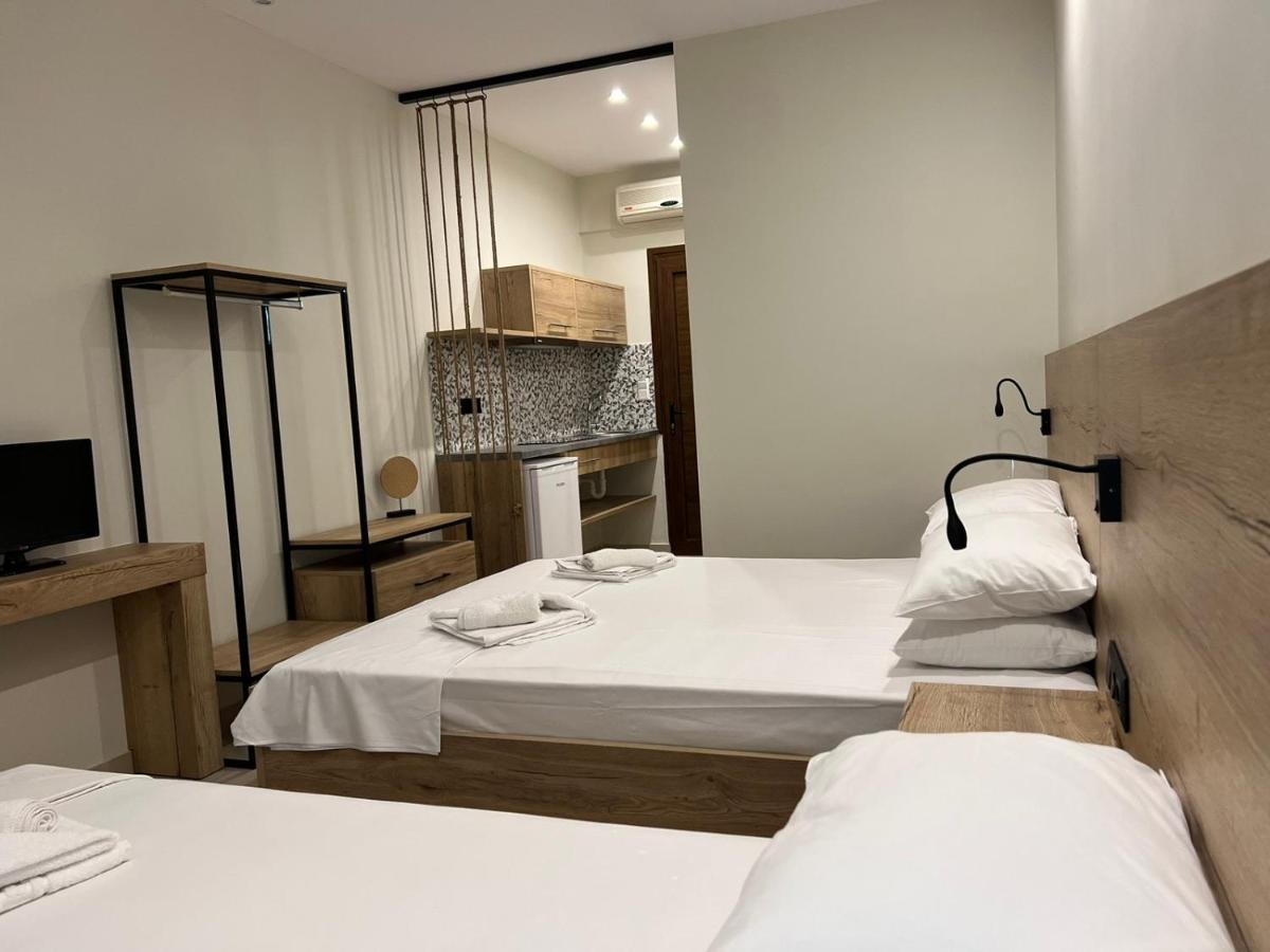 Elenasrooms Kallithea  外观 照片